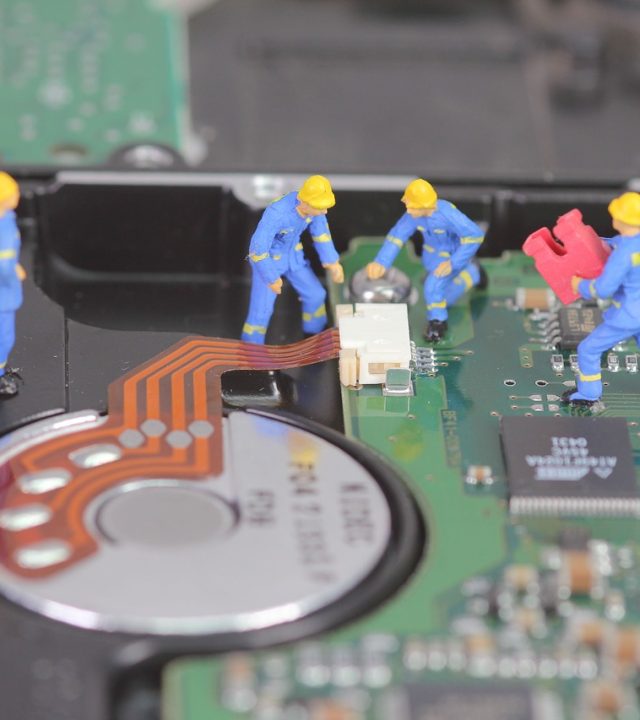 computer, hard drive, miniature figures-3293874 computer, hard drive, miniature figures